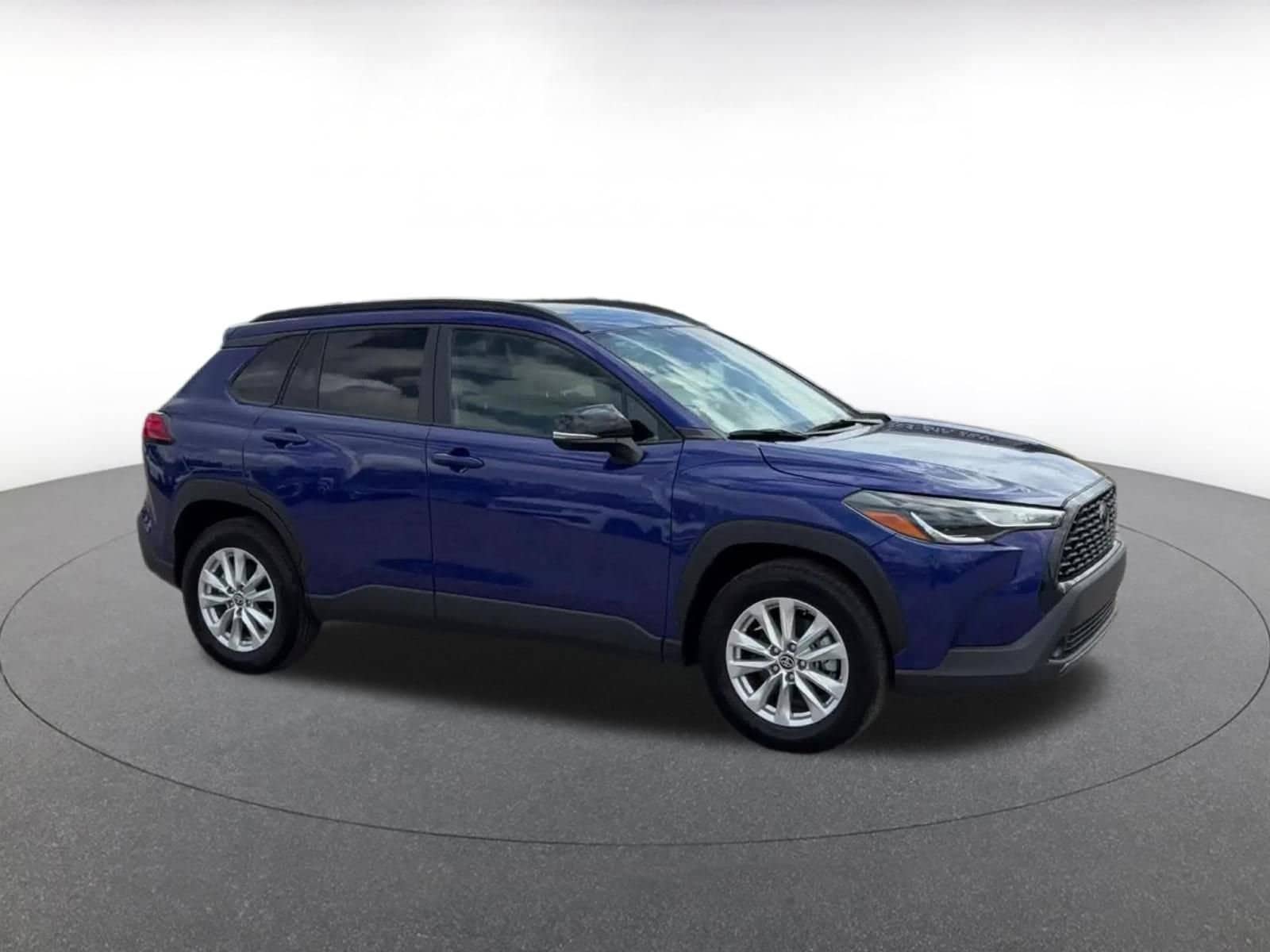 Thumbnail: 2025 Toyota Corolla Cross - 2