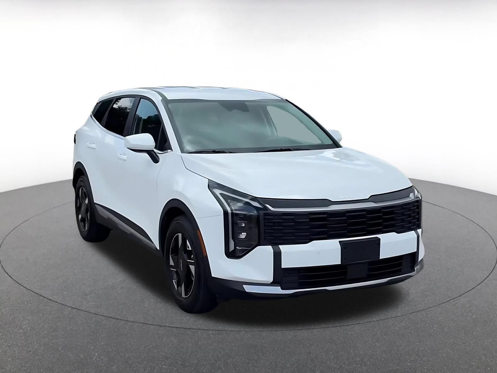 Thumbnail: 2026 Kia Sportage - 3