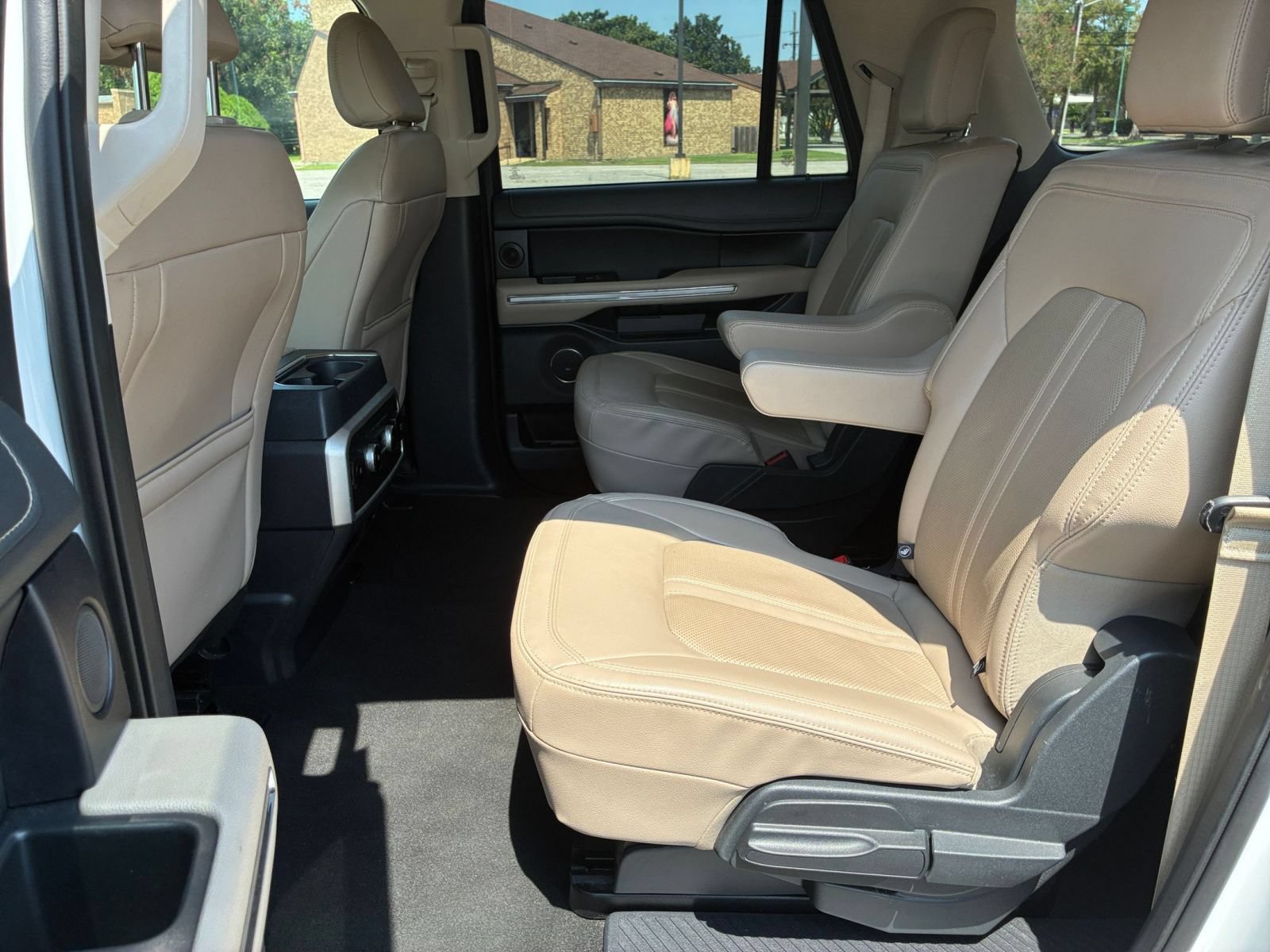 Thumbnail: 2024 Ford Expedition MAX - 24