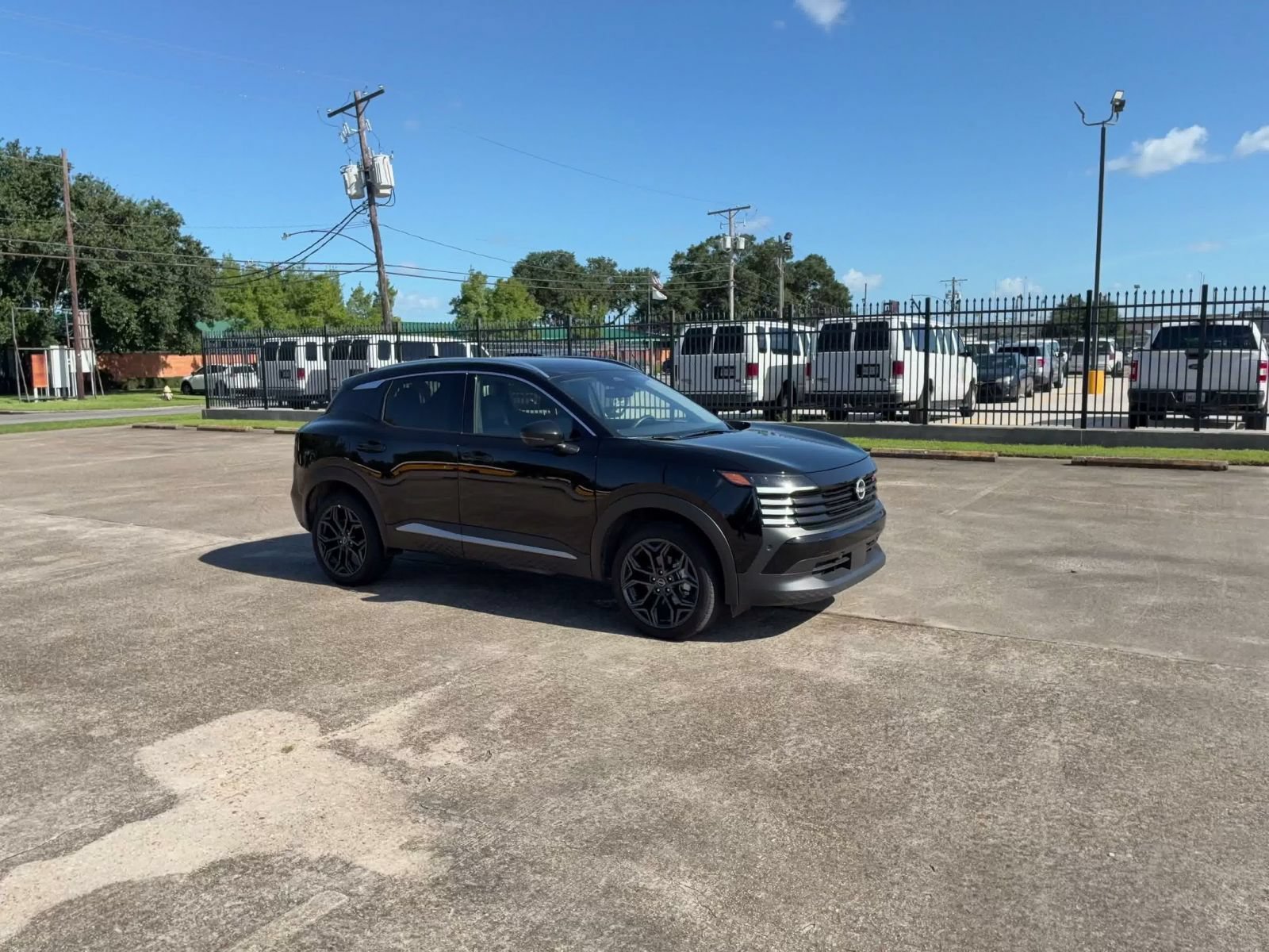Thumbnail: 2026 Nissan Kicks - 2