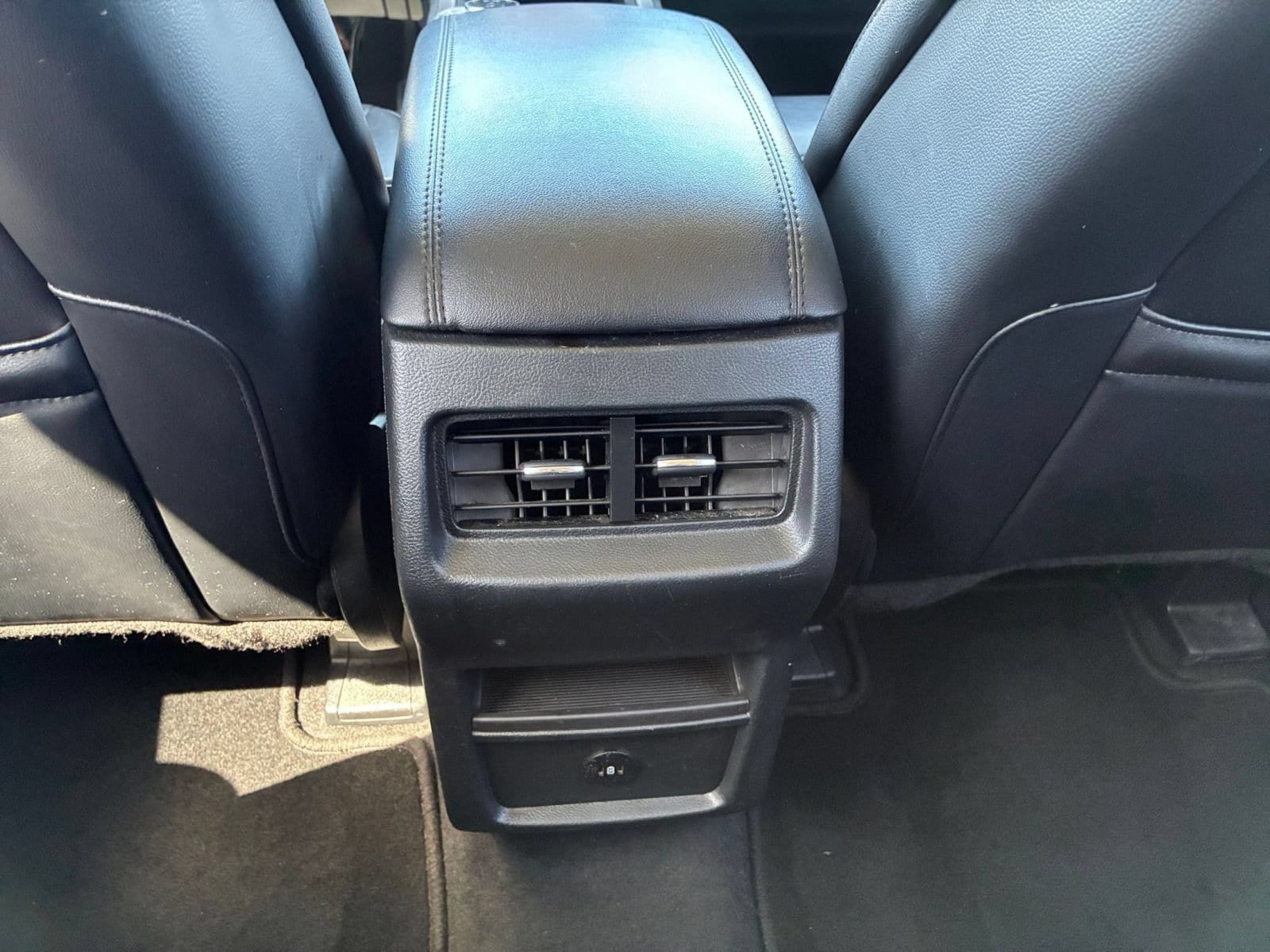 Thumbnail: 2024 Ford Edge - 19