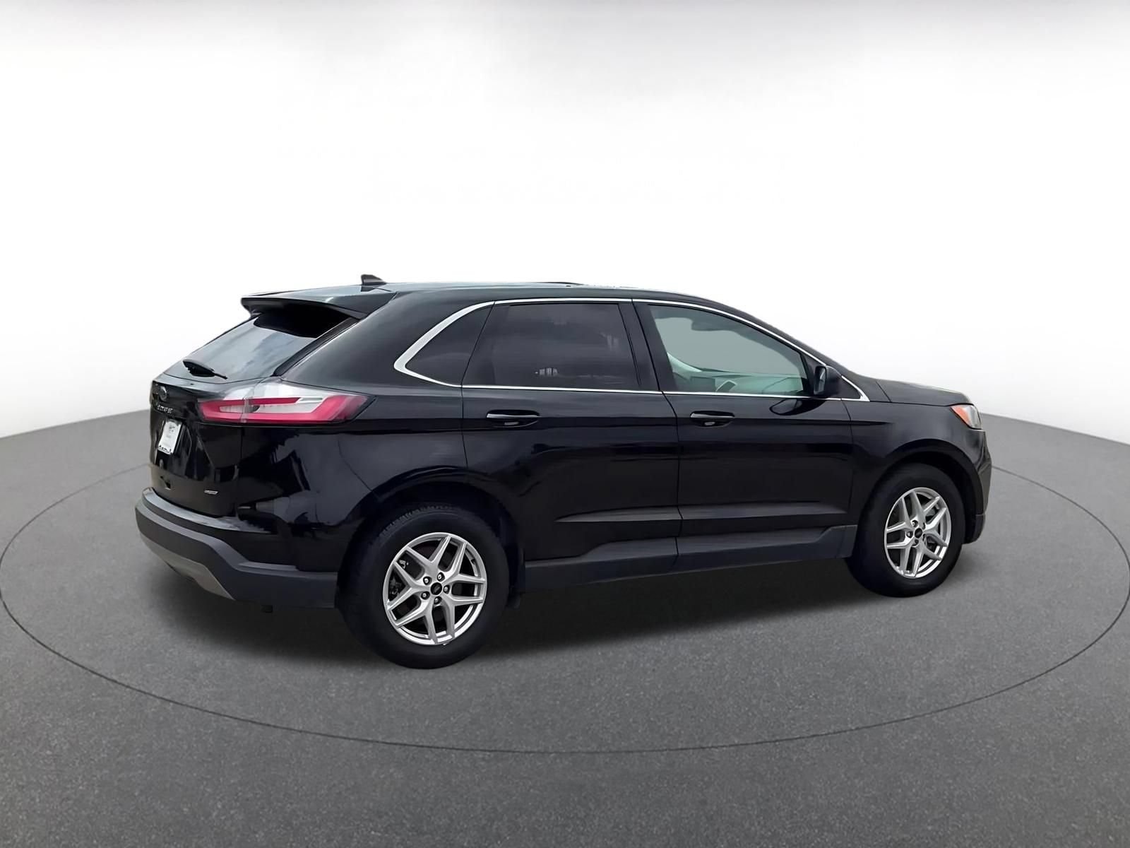 Thumbnail: 2024 Ford Edge - 15