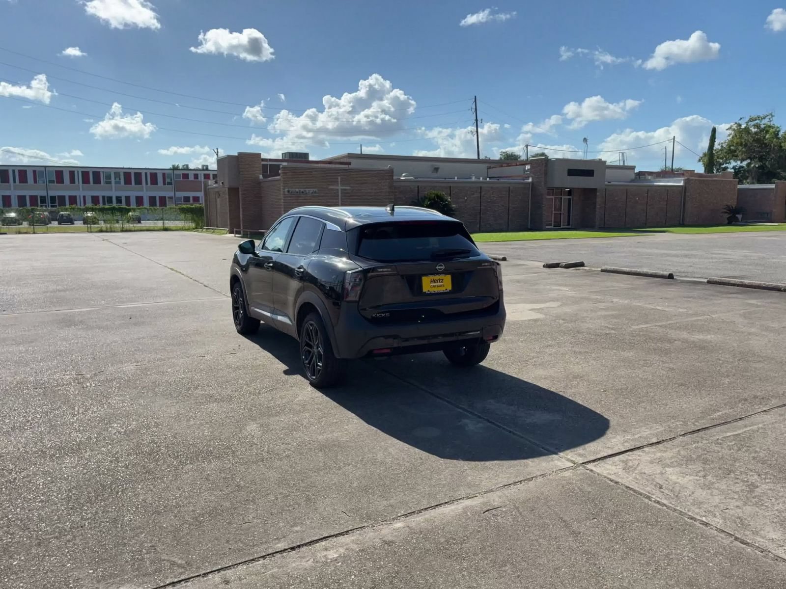 Thumbnail: 2026 Nissan Kicks - 10