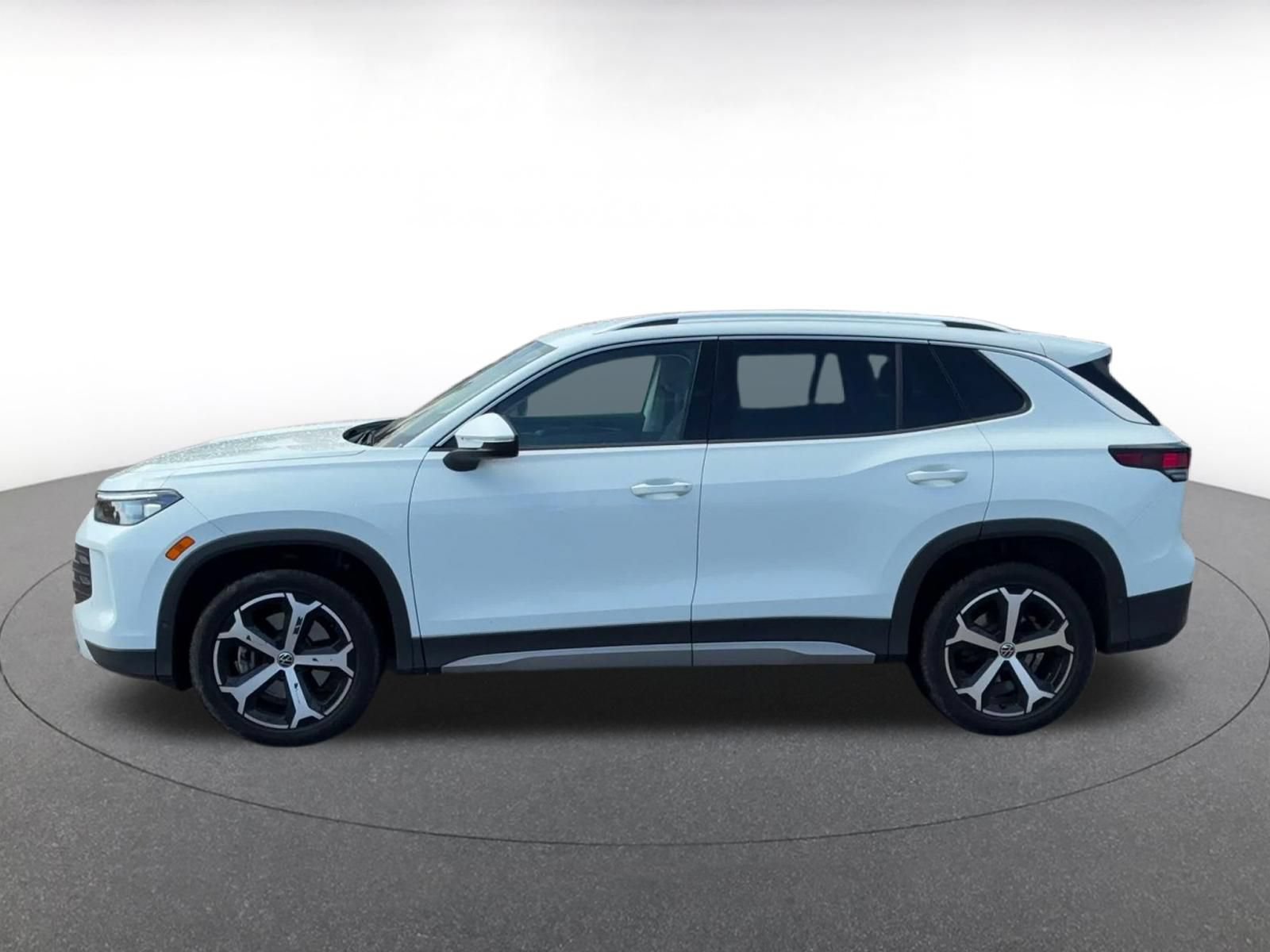 Thumbnail: 2026 Volkswagen Tiguan - 9
