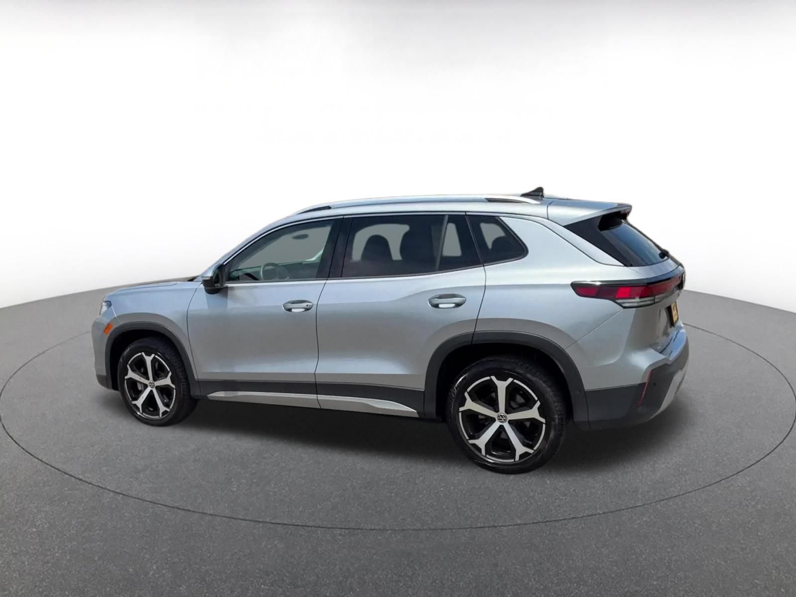 Thumbnail: 2026 Volkswagen Tiguan - 10