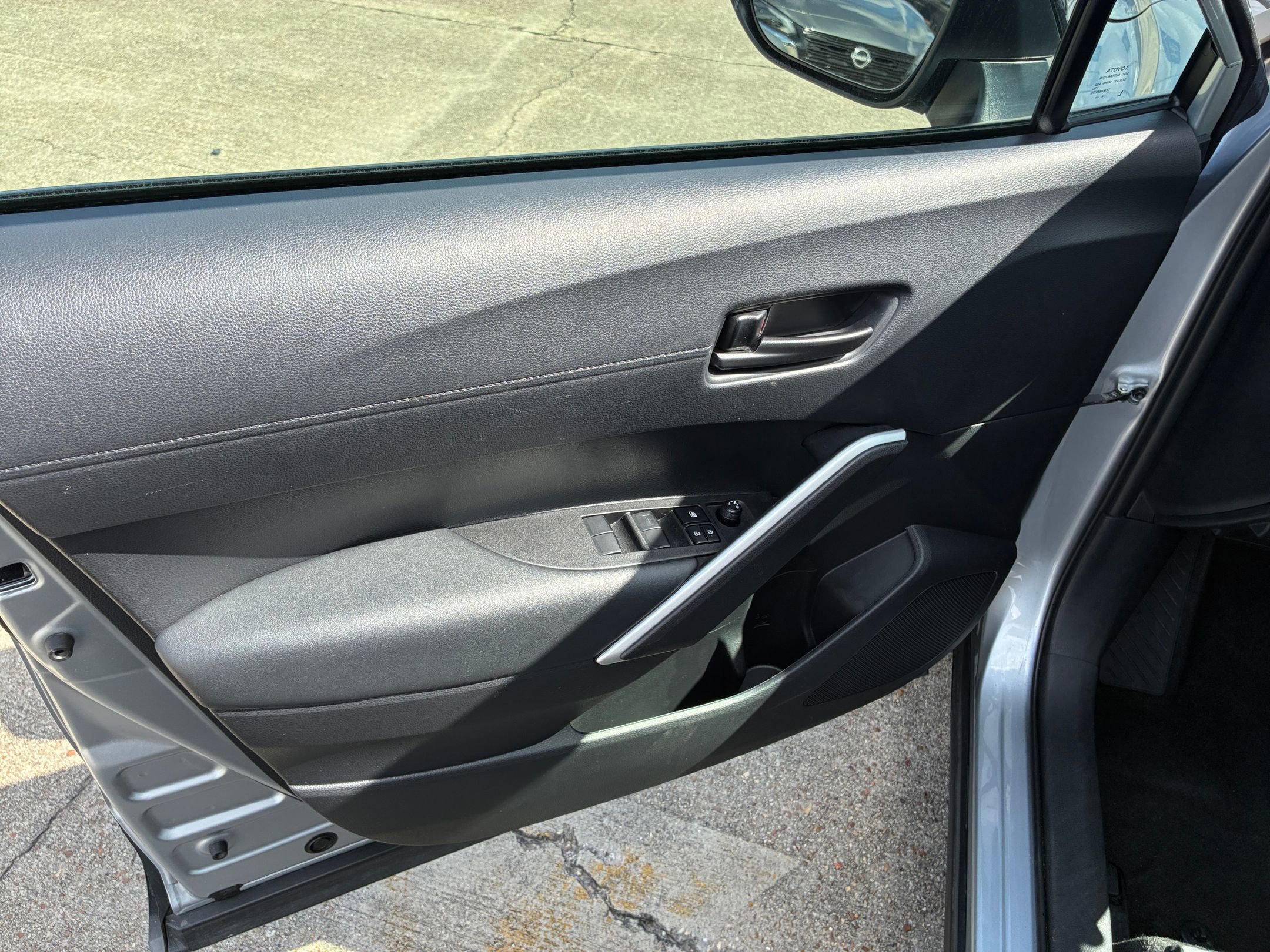 Thumbnail: 2025 Toyota Corolla Cross - 15