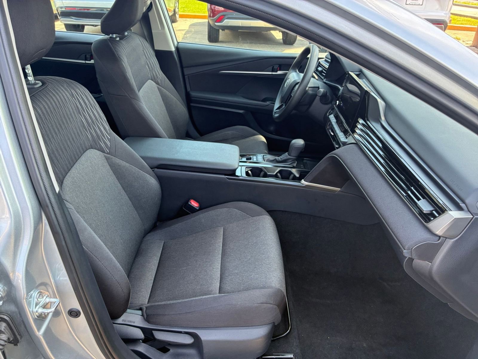 Thumbnail: 2025 Toyota Camry - 35