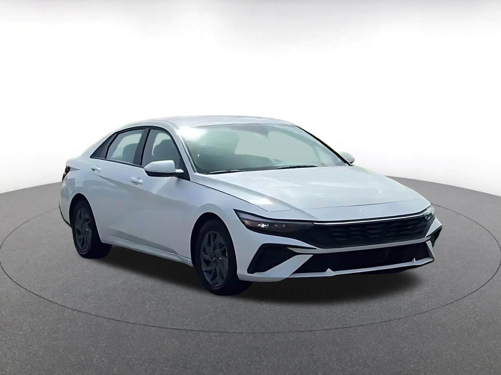 Thumbnail: 2026 Hyundai Elantra - 3