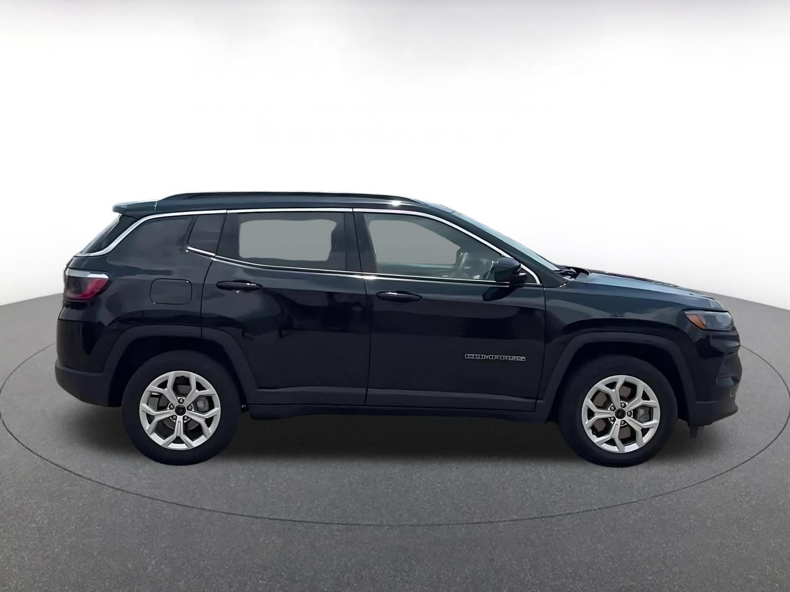 Thumbnail: 2025 Jeep Compass - 16
