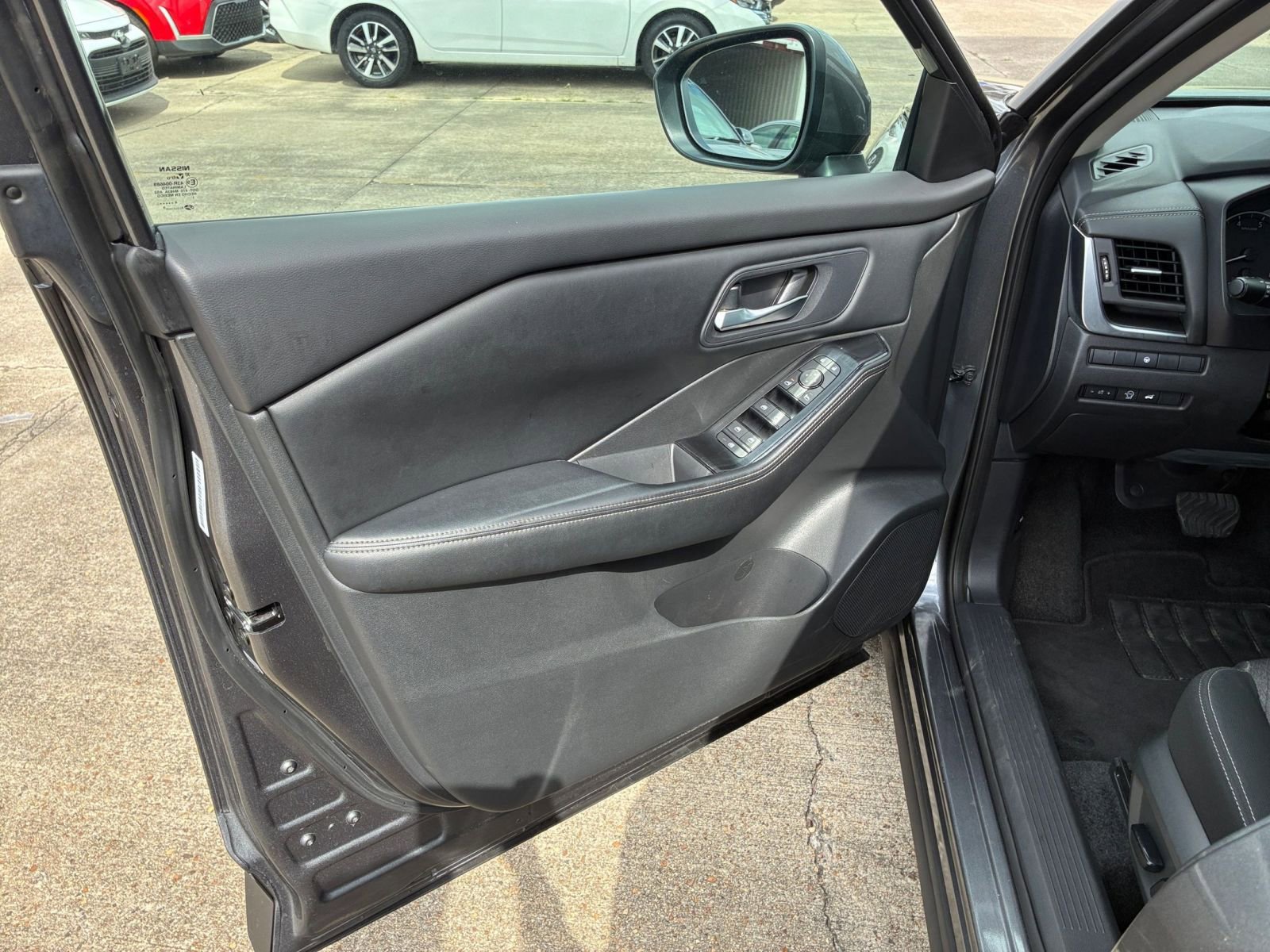 Thumbnail: 2025 Nissan Rogue - 18