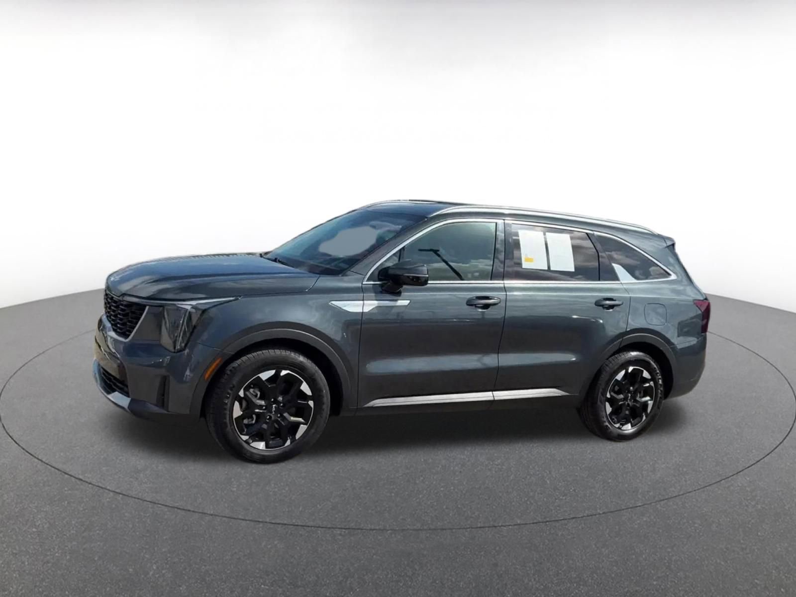 Thumbnail: 2024 Kia Sorento - 8