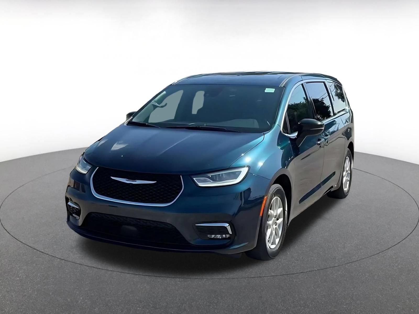 Thumbnail: 2025 Chrysler Pacifica - 5