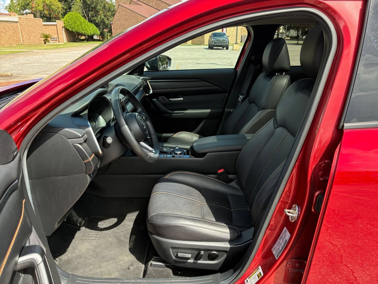 Thumbnail: 2025 Mazda CX-50 - 28