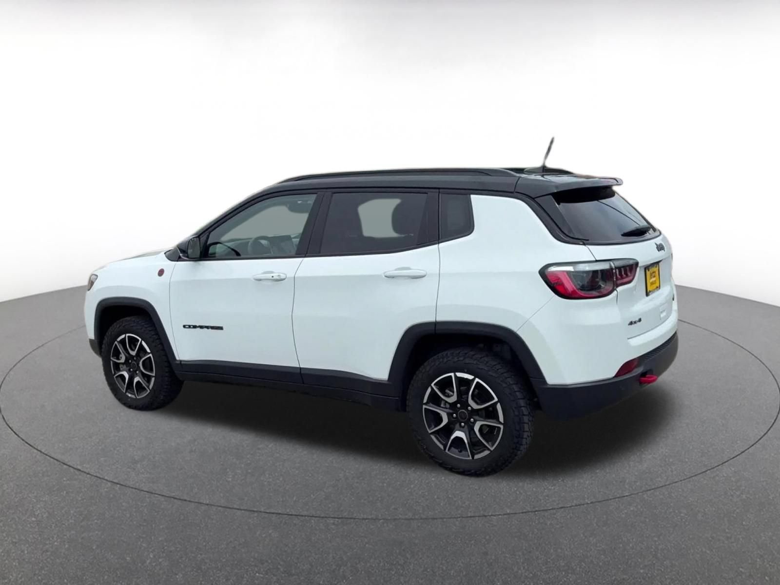 Thumbnail: 2025 Jeep Compass - 10