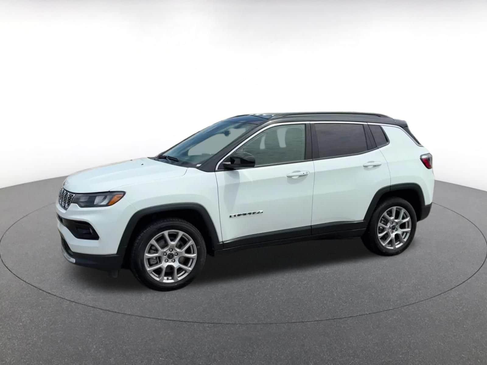 Thumbnail: 2025 Jeep Compass - 8