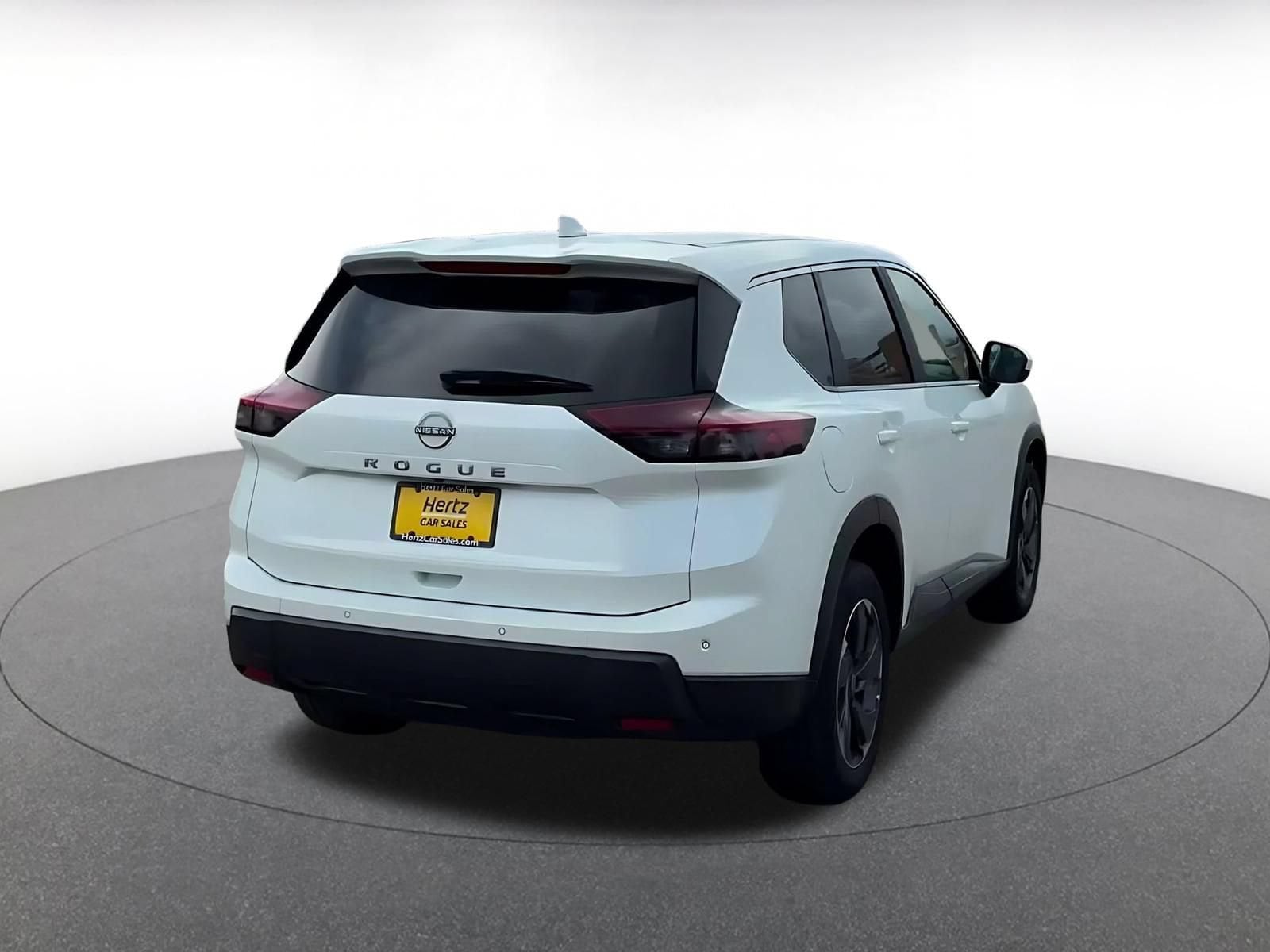 Thumbnail: 2025 Nissan Rogue - 14