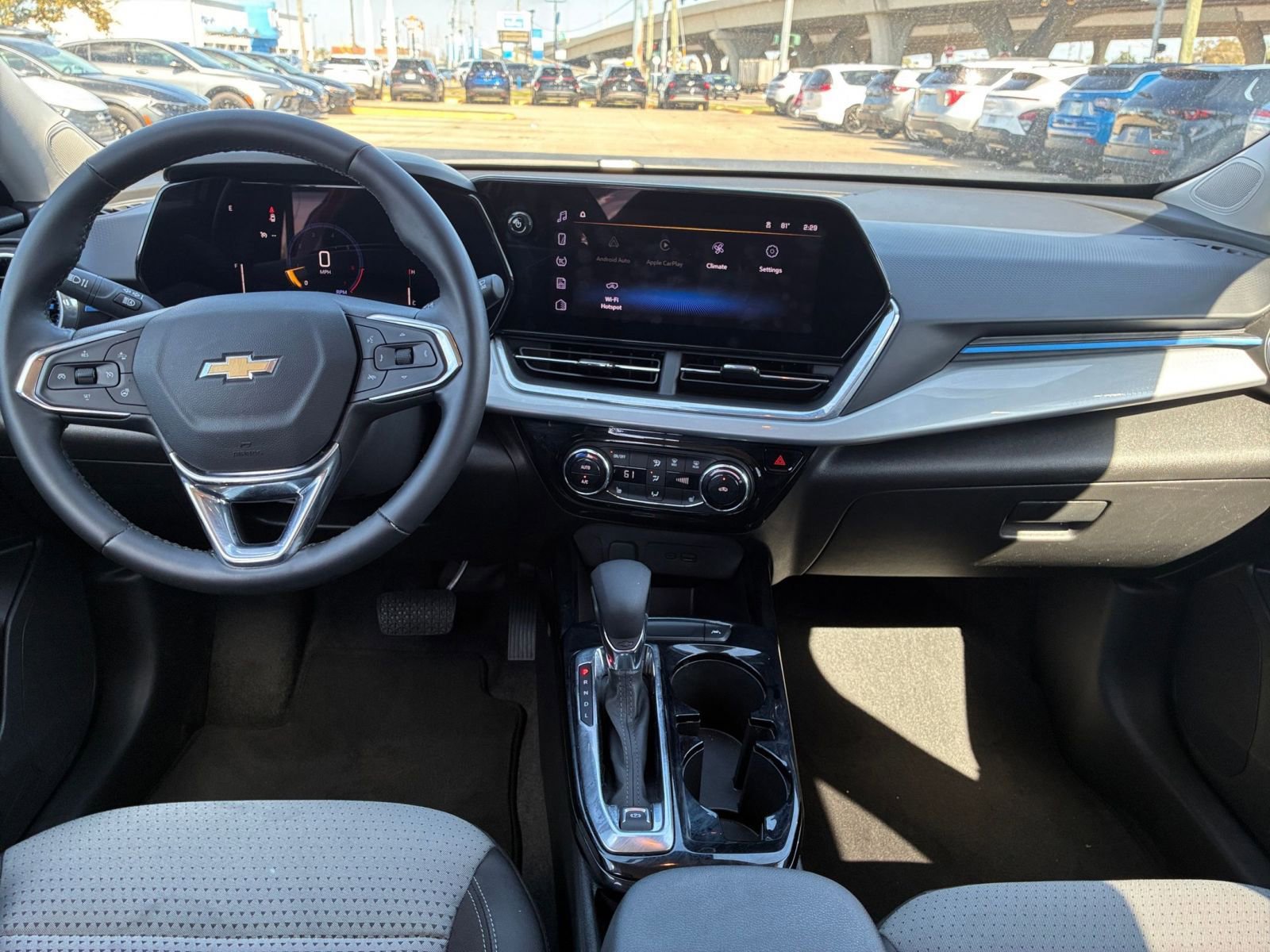 Thumbnail: 2025 Chevrolet Trax - 31