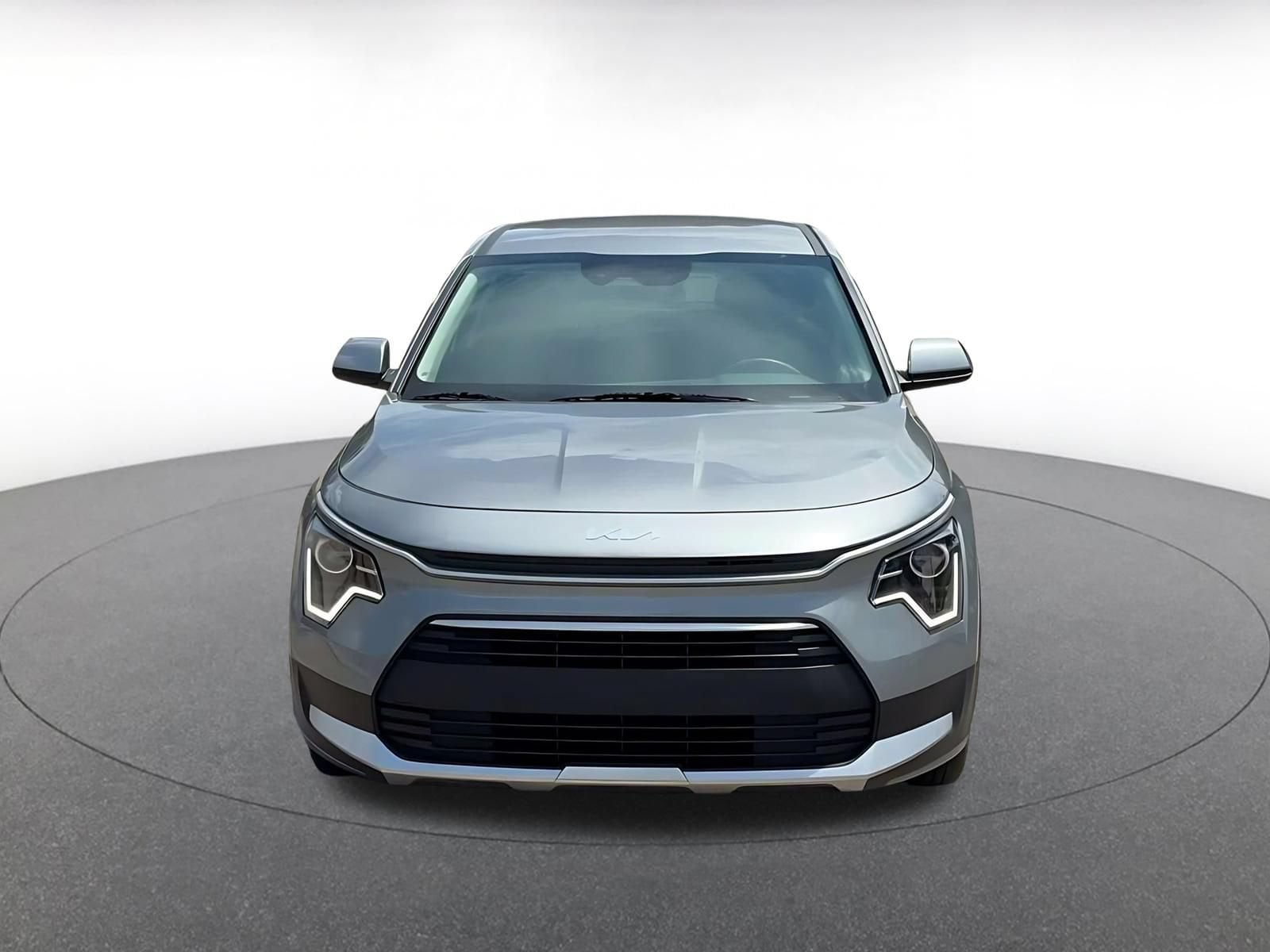 Thumbnail: 2026 Kia Niro - 4