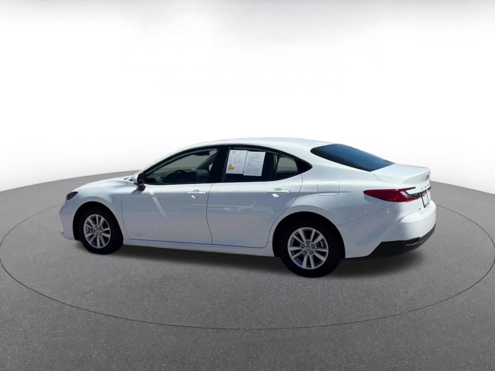 Thumbnail: 2025 Toyota Camry - 10