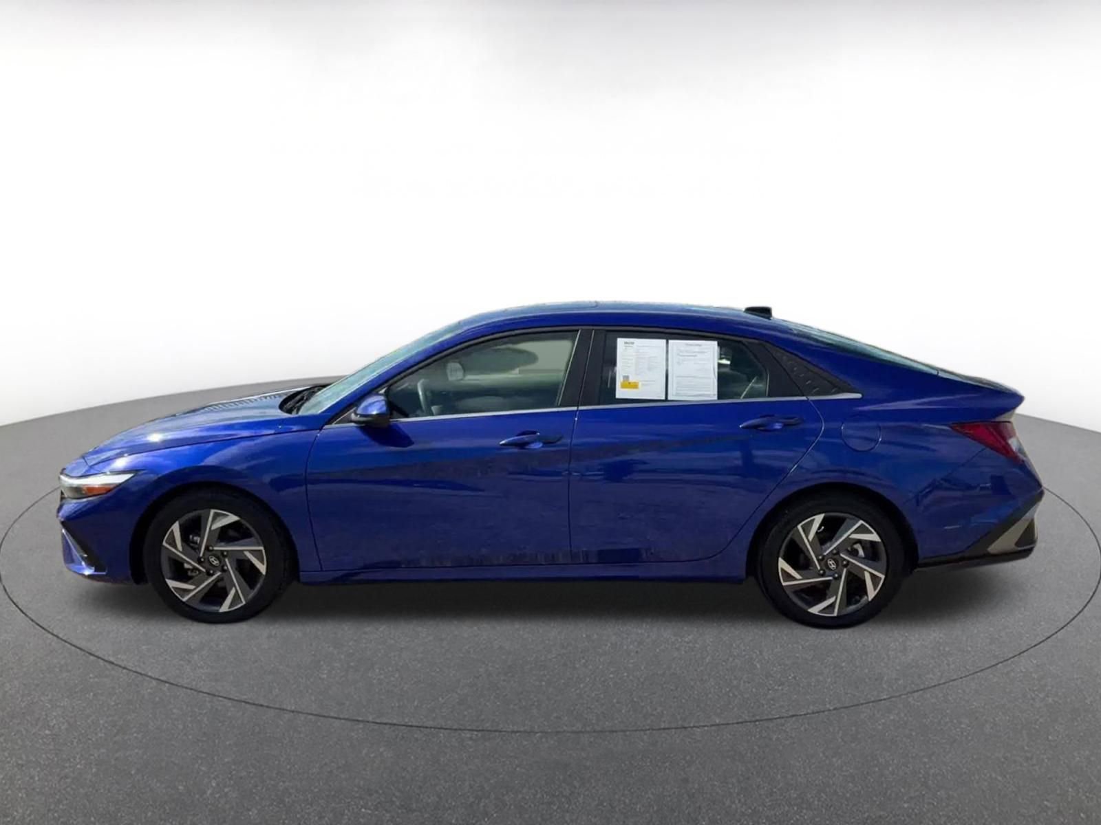 Thumbnail: 2025 Hyundai Elantra - 9