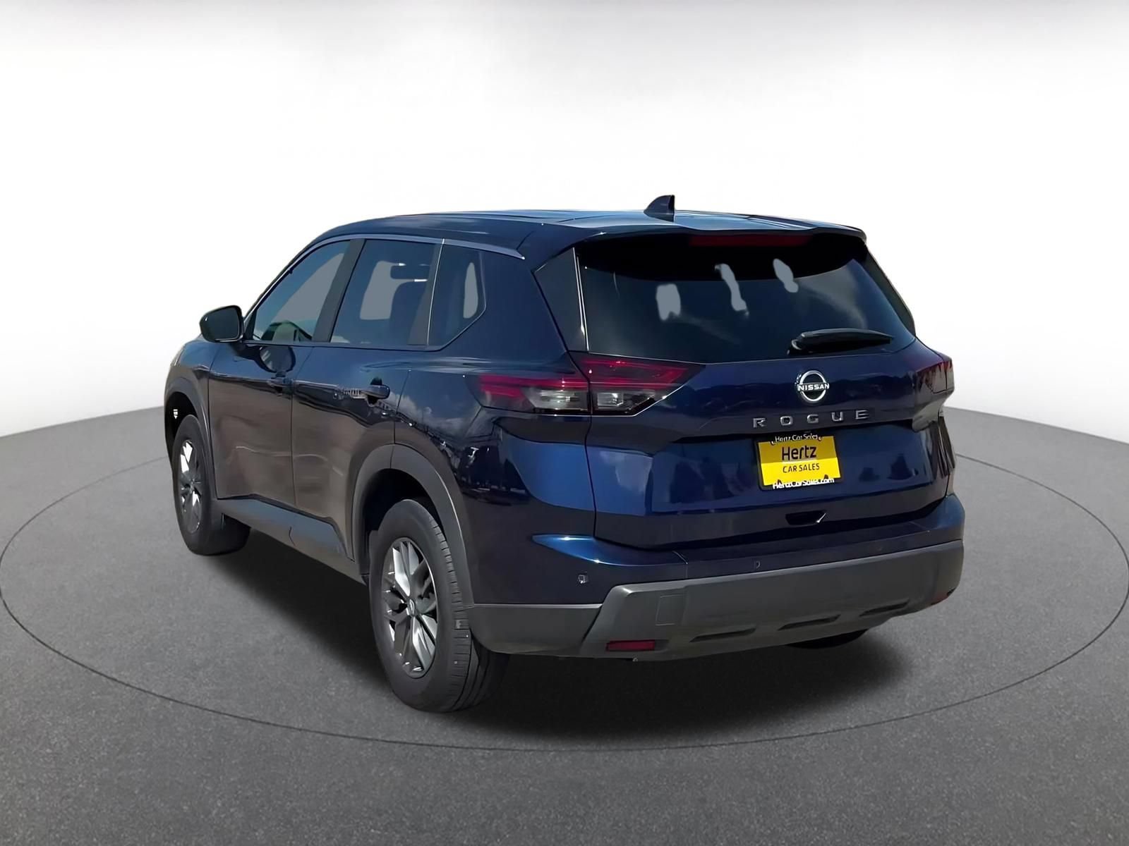 Thumbnail: 2026 Nissan Rogue - 10