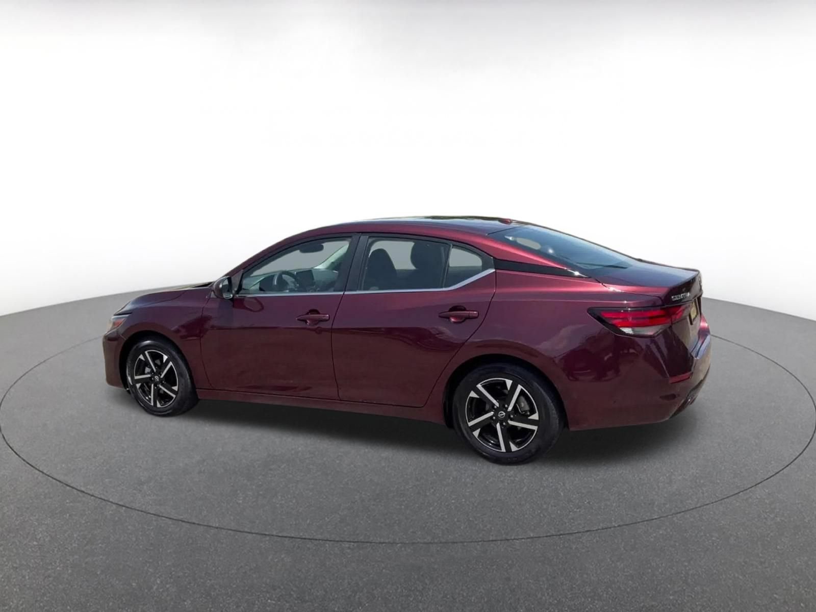 Thumbnail: 2025 Nissan Sentra - 10