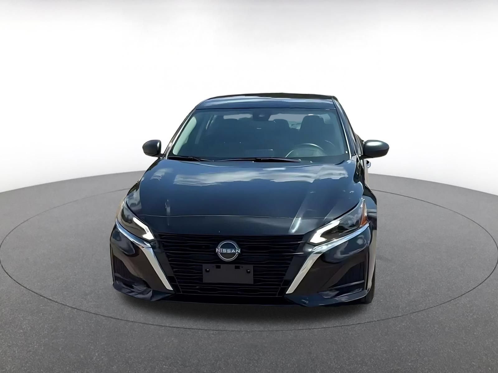 Thumbnail: 2025 Nissan Altima - 4