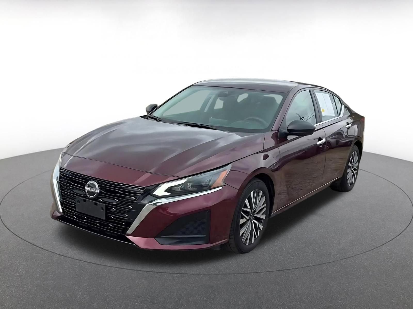 Thumbnail: 2025 Nissan Altima - 7