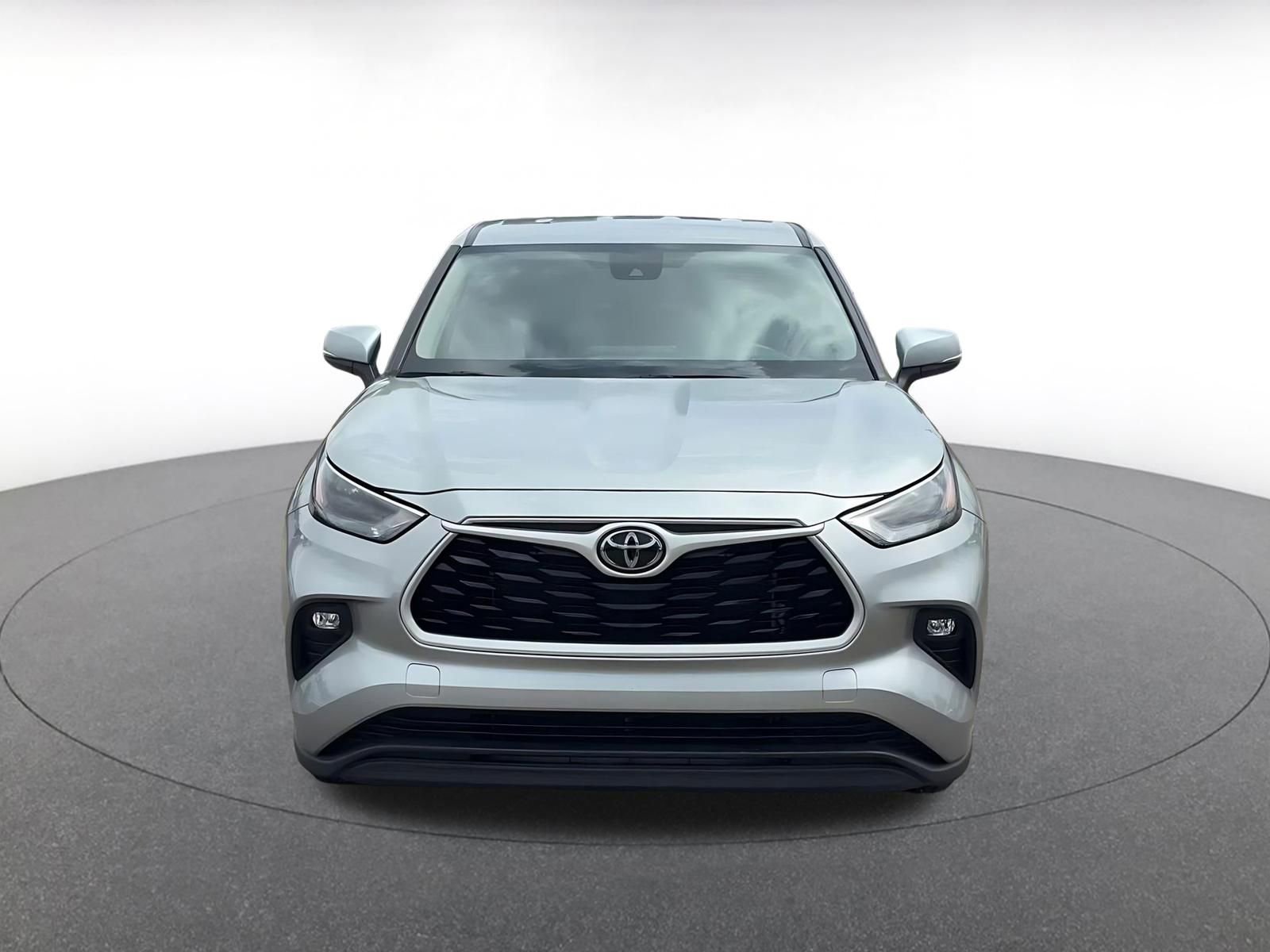 Thumbnail: 2025 Toyota Highlander - 4