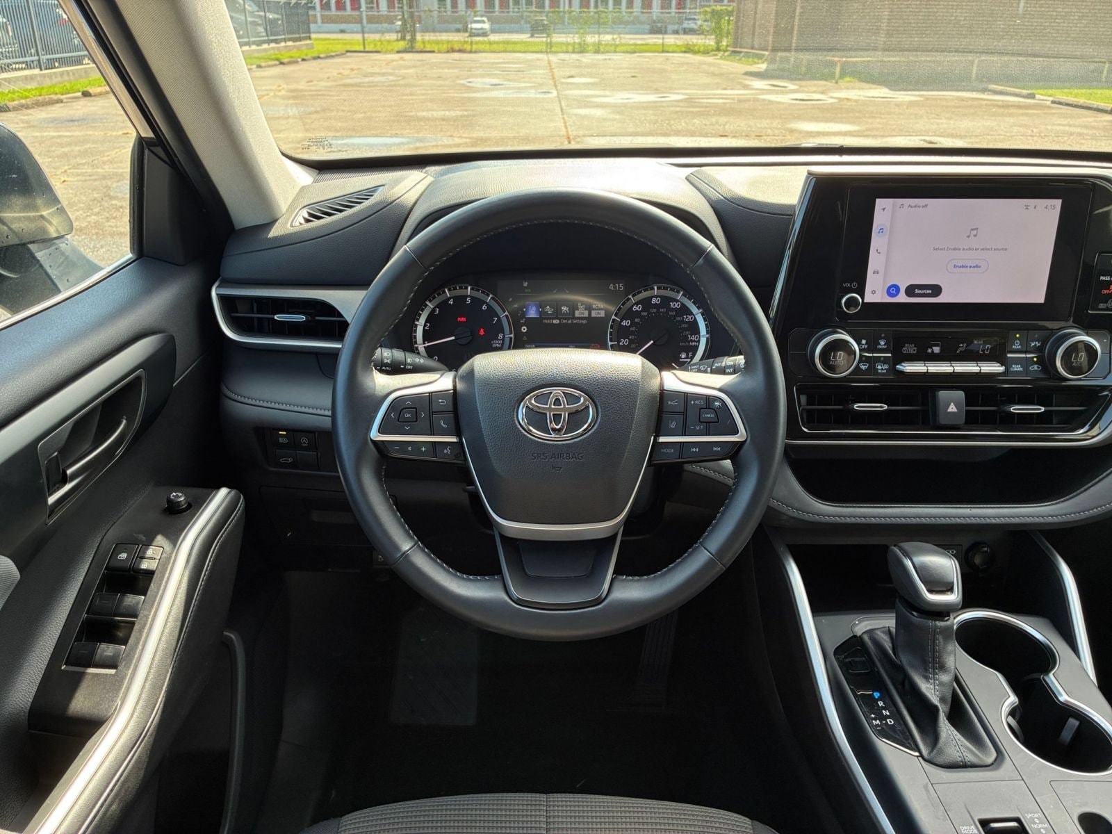 Thumbnail: 2025 Toyota Highlander - 31