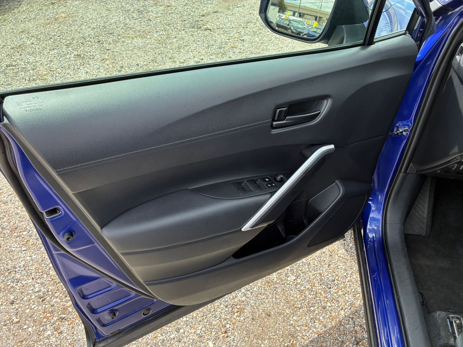 Thumbnail: 2025 Toyota Corolla Cross - 18