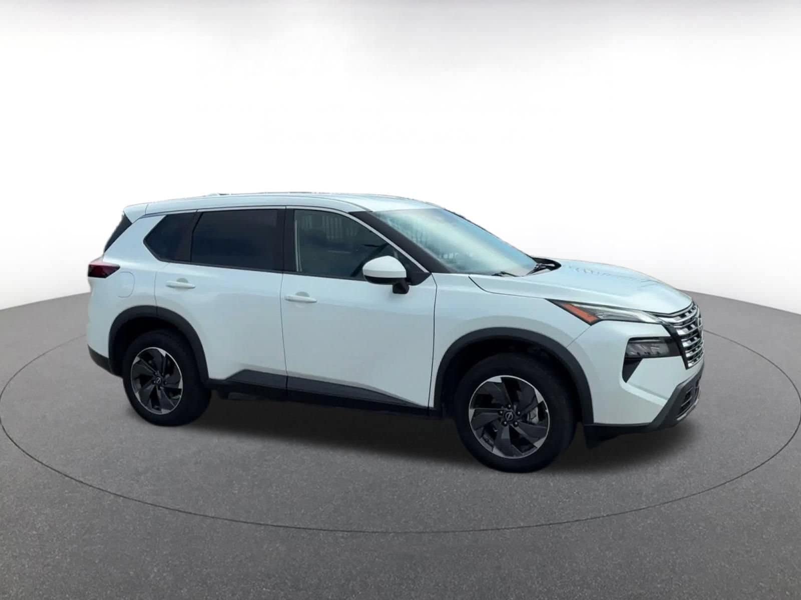 Thumbnail: 2025 Nissan Rogue - 2