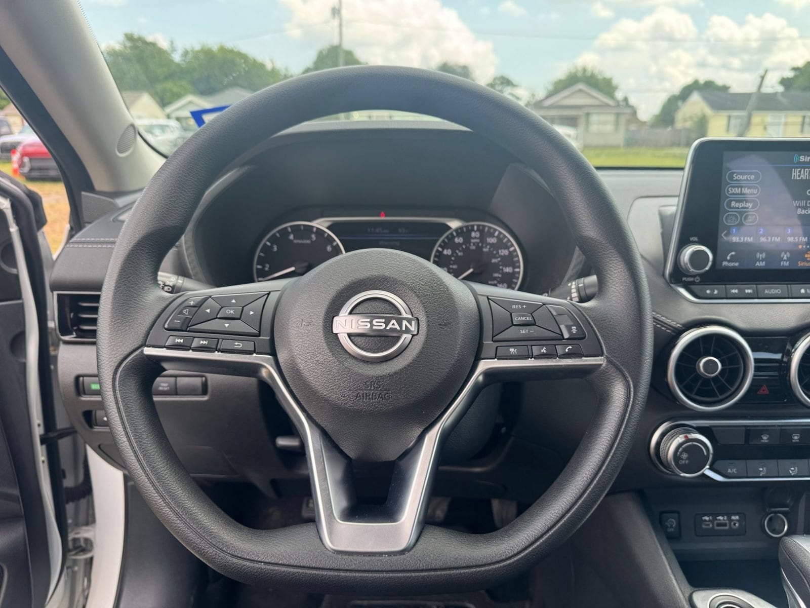 Thumbnail: 2025 Nissan Sentra - 27