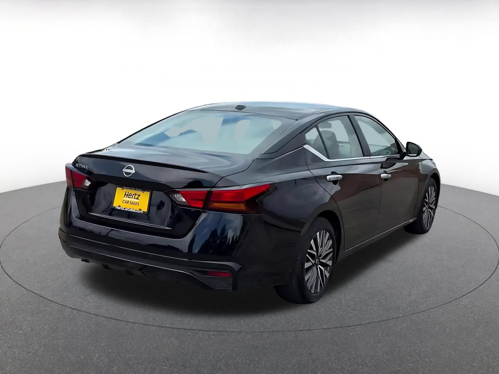 Thumbnail: 2025 Nissan Altima - 14