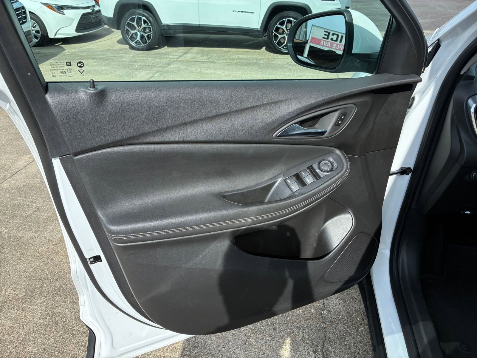 Thumbnail: 2025 Buick Encore GX - 18