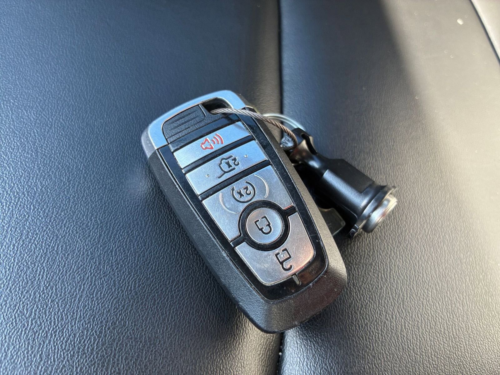 Thumbnail: 2024 Ford Explorer - 28