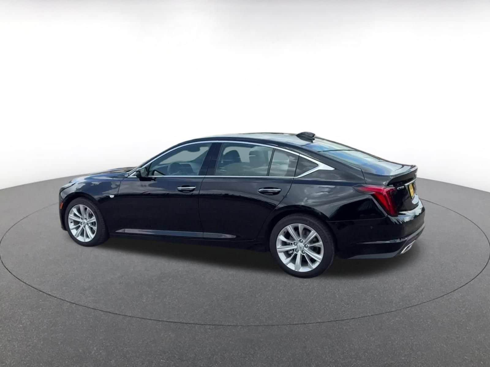 Thumbnail: 2026 Cadillac CT5 - 10