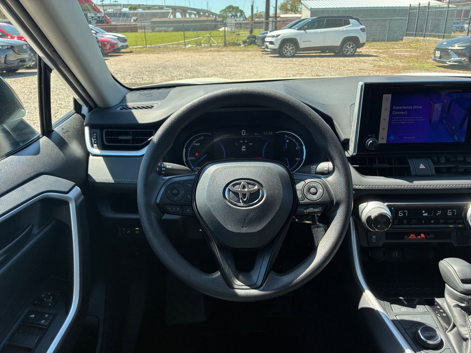 Thumbnail: 2025 Toyota RAV4 - 33