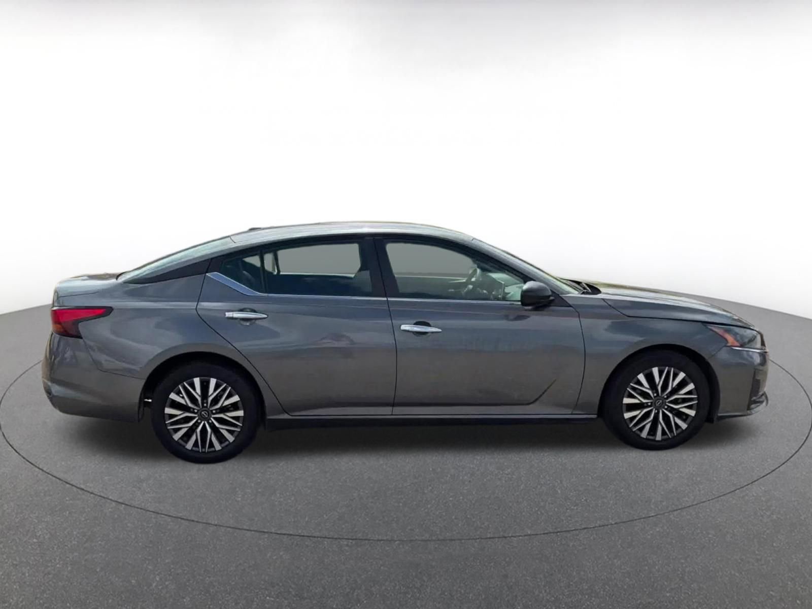 Thumbnail: 2025 Nissan Altima - 16