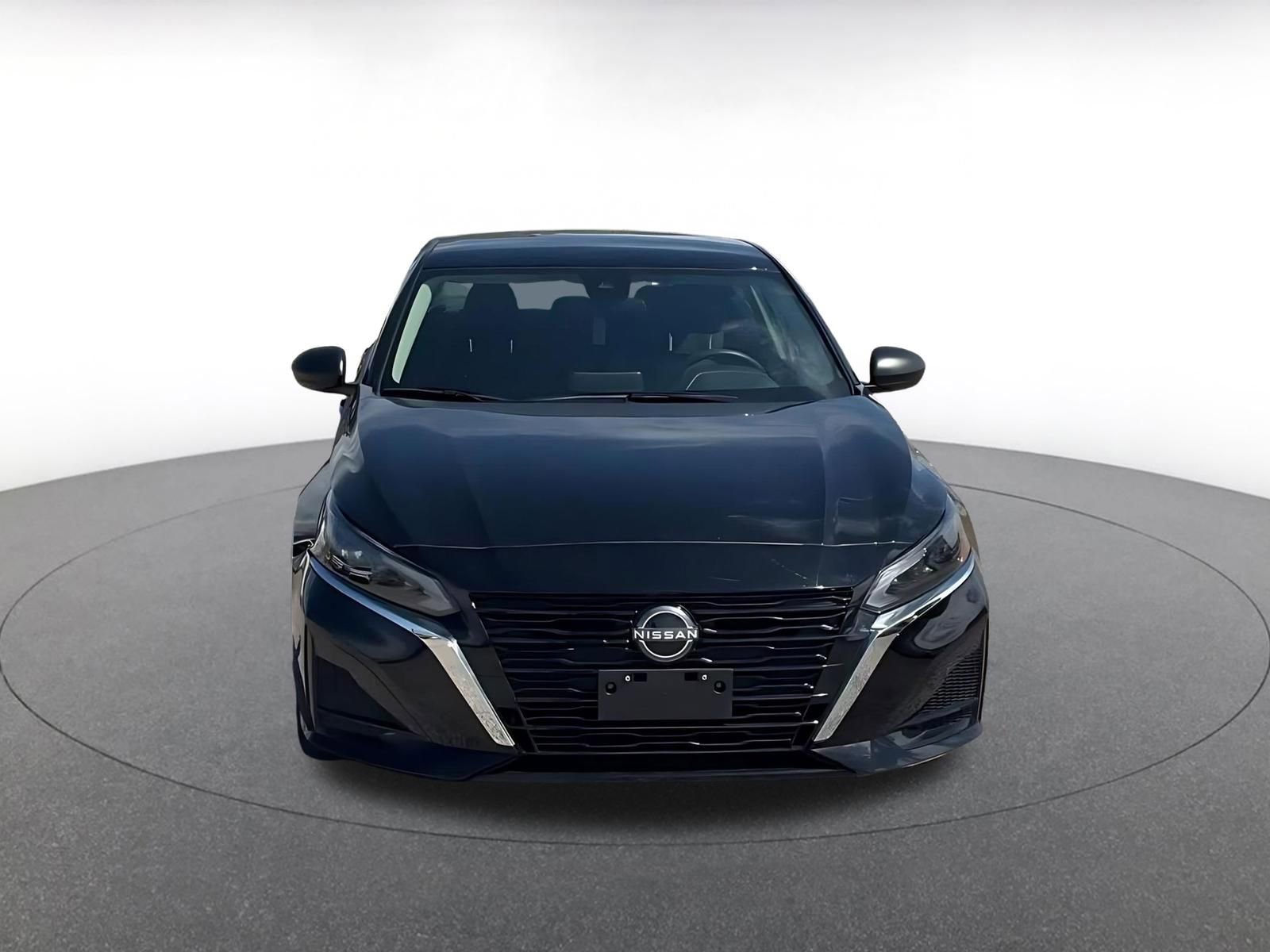 Thumbnail: 2025 Nissan Altima - 4