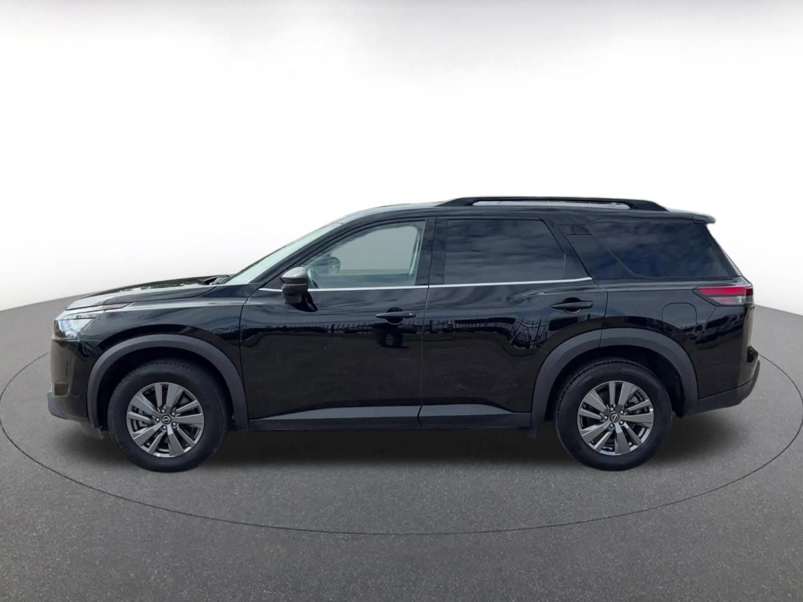 Thumbnail: 2025 Nissan Pathfinder - 9