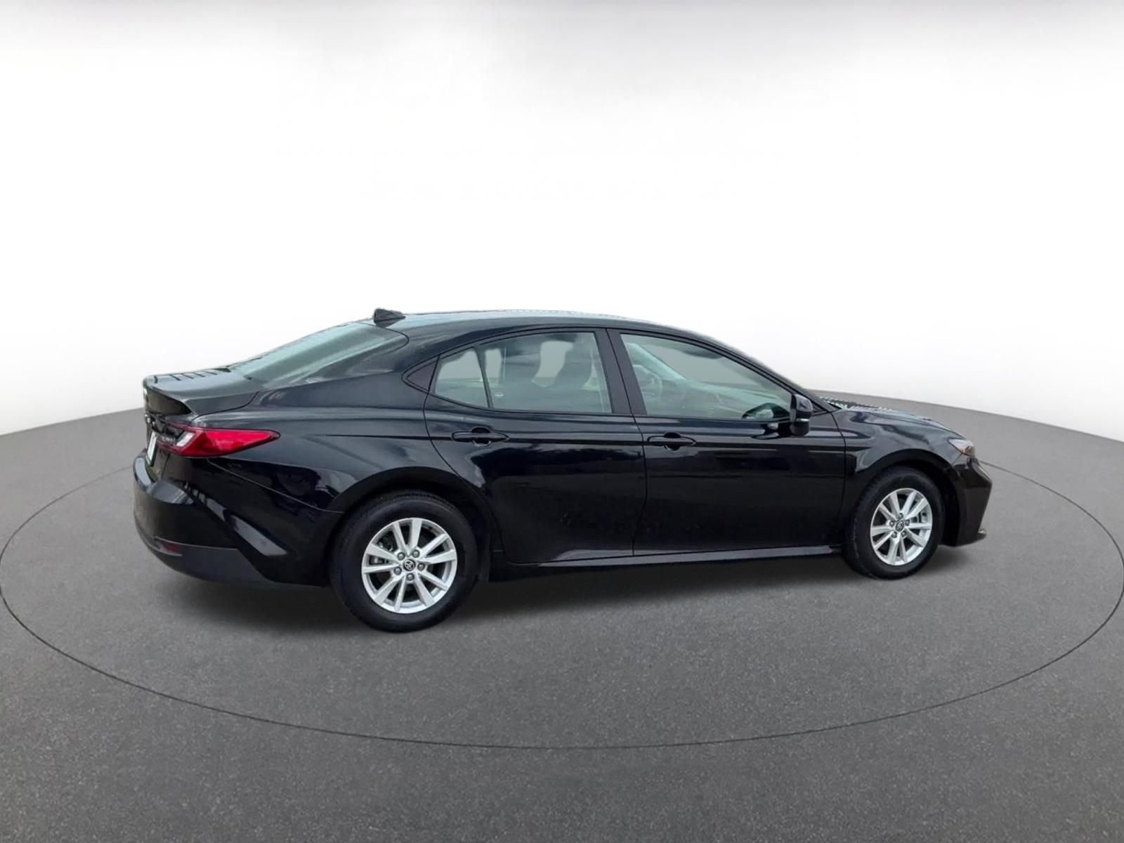 Thumbnail: 2025 Toyota Camry - 12