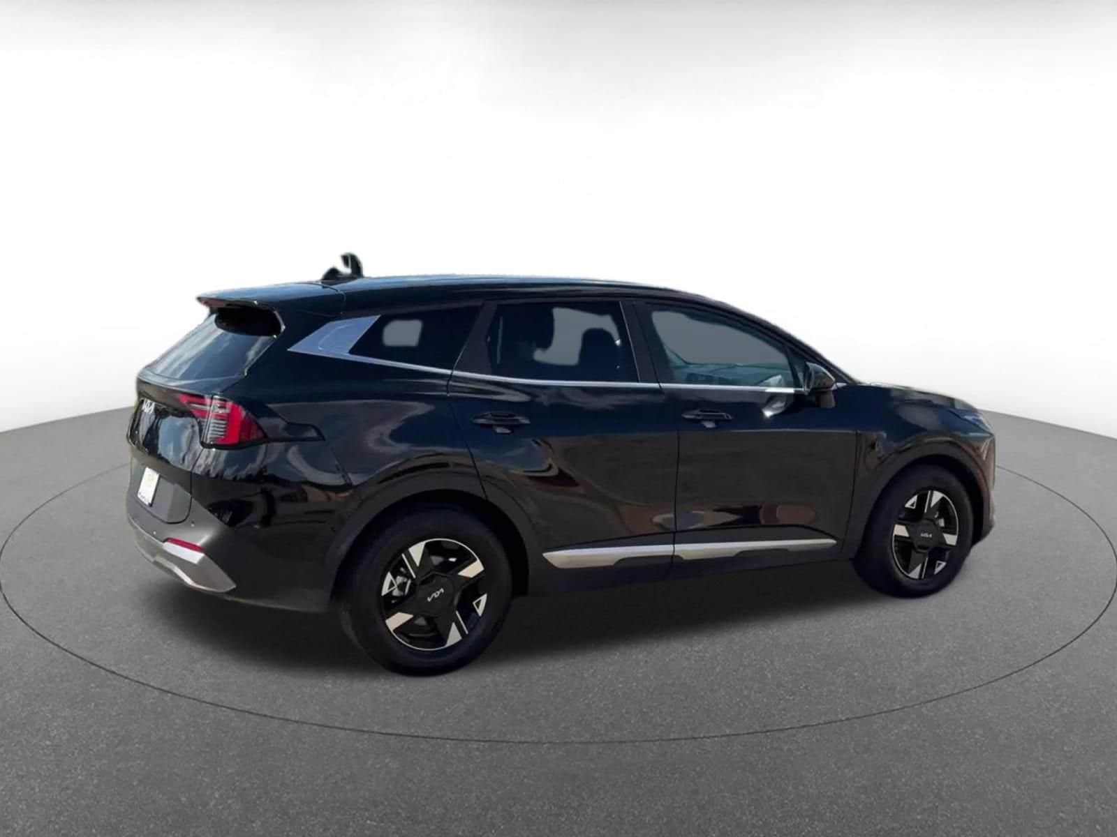 Thumbnail: 2026 Kia Sportage - 14