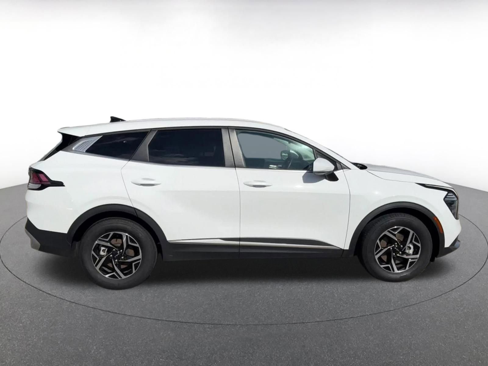 Thumbnail: 2025 Kia Sportage - 16