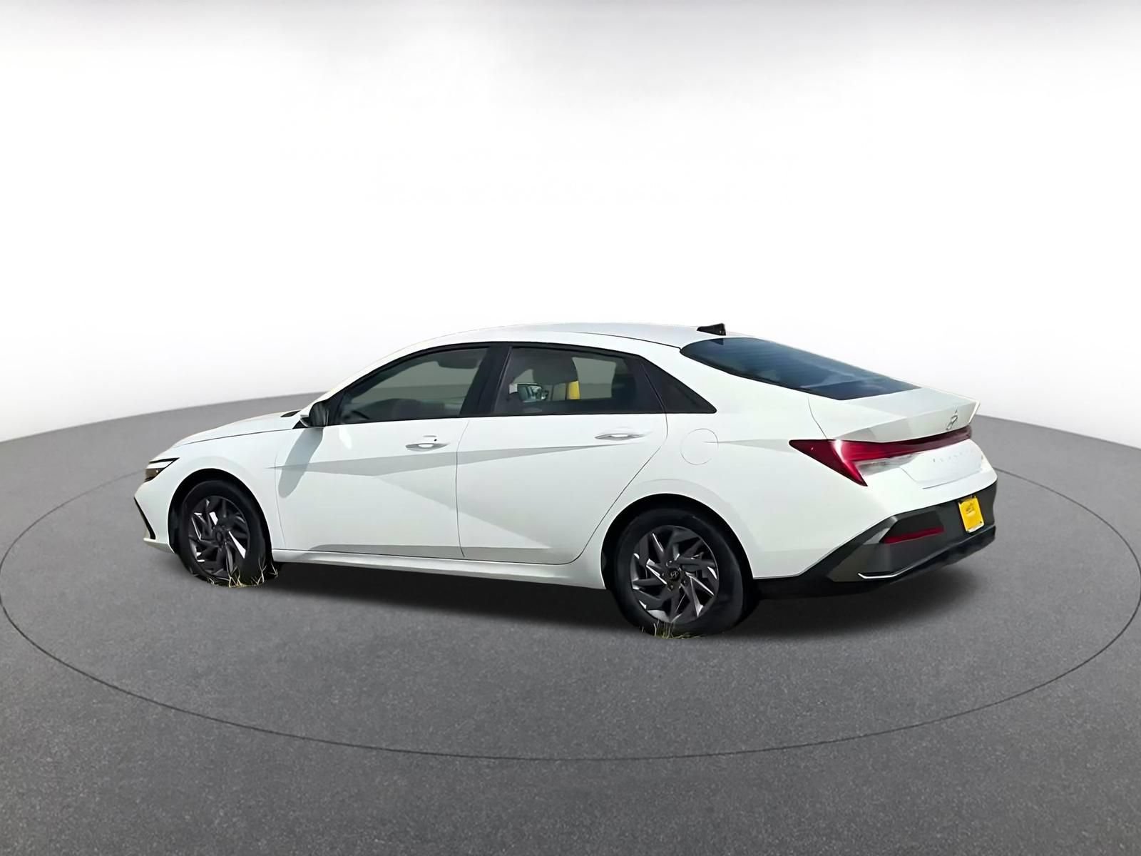 Thumbnail: 2026 Hyundai Elantra - 8