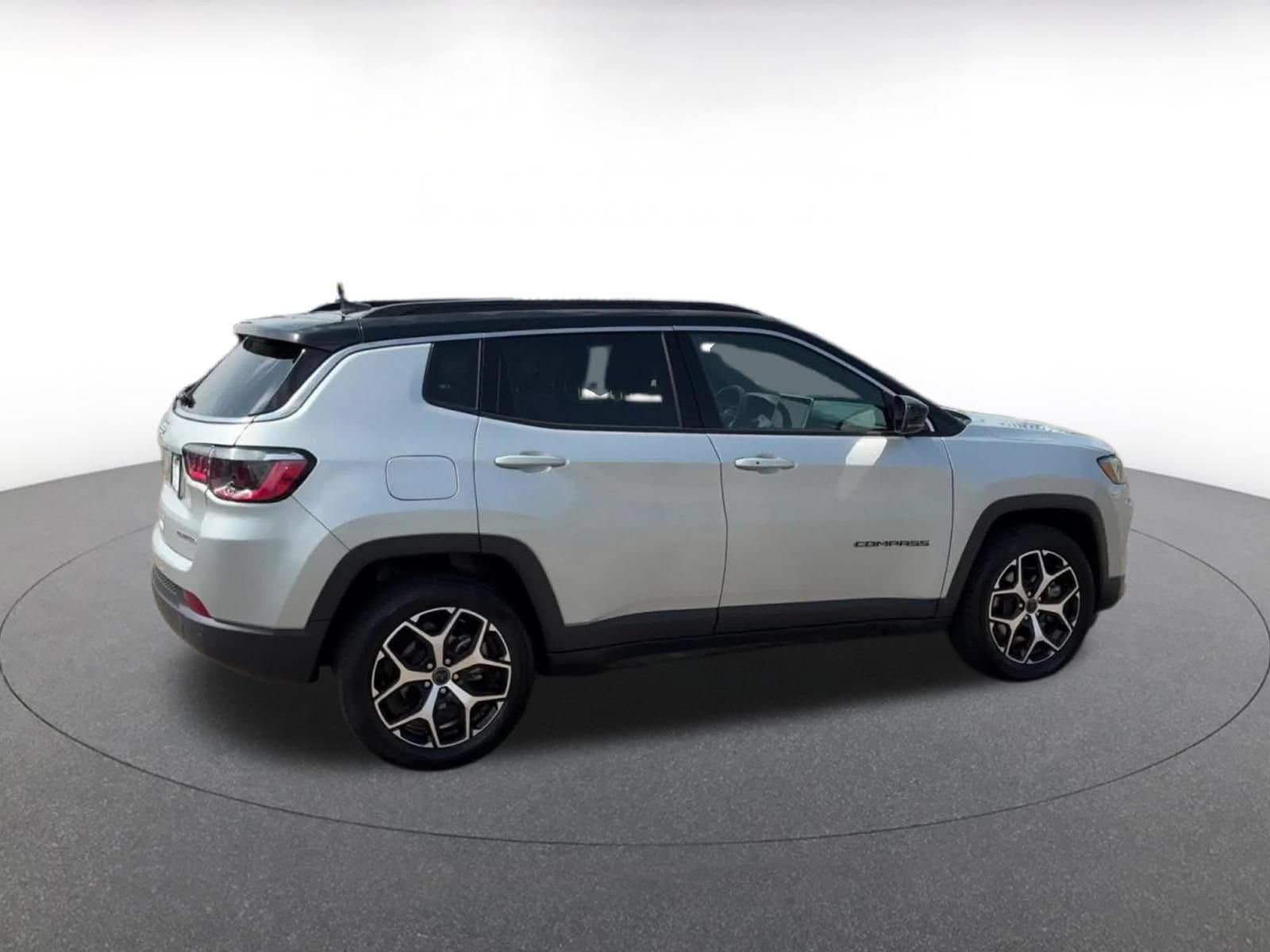 Thumbnail: 2025 Jeep Compass - 15
