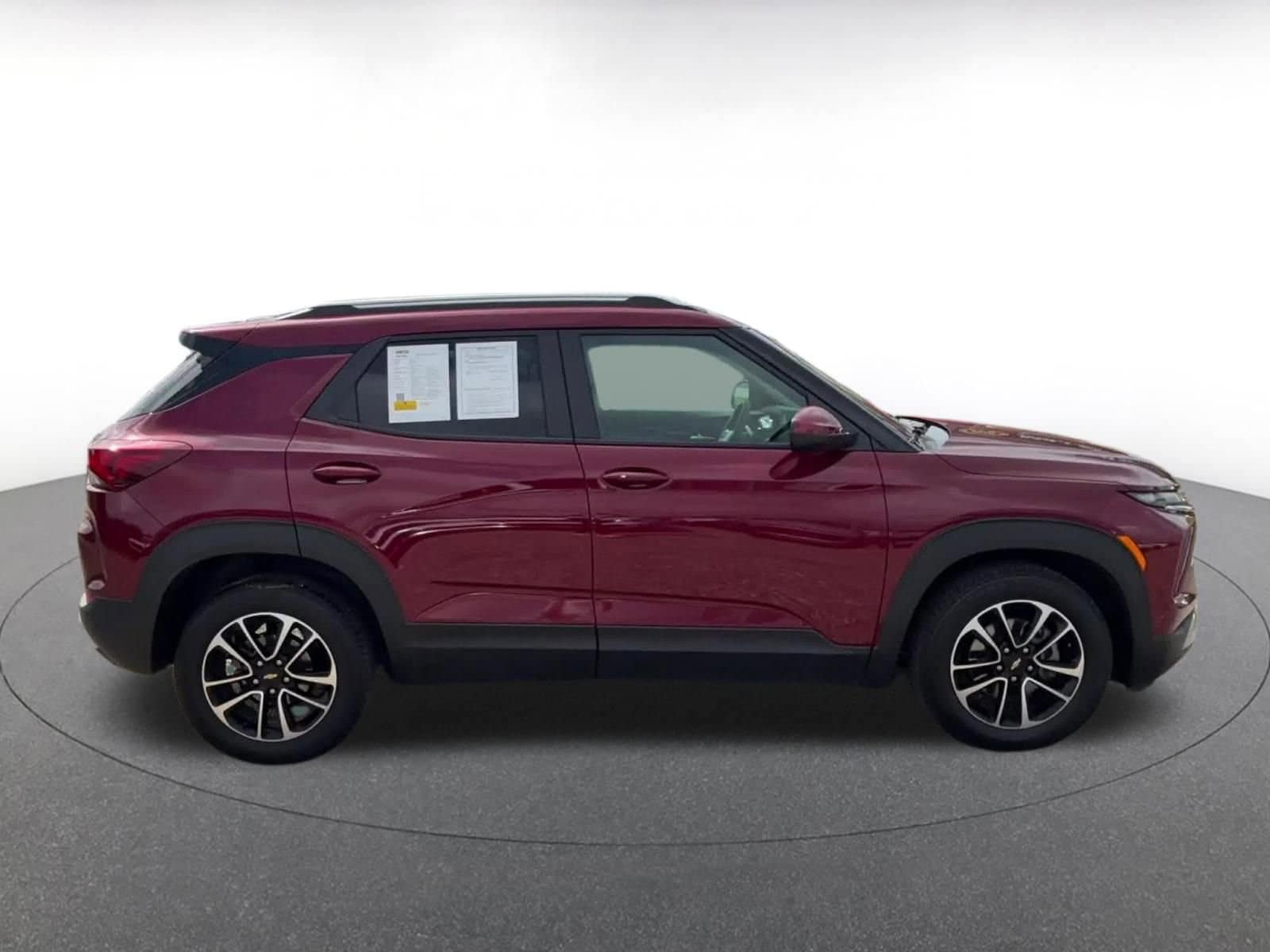 Thumbnail: 2025 Chevrolet TrailBlazer - 16