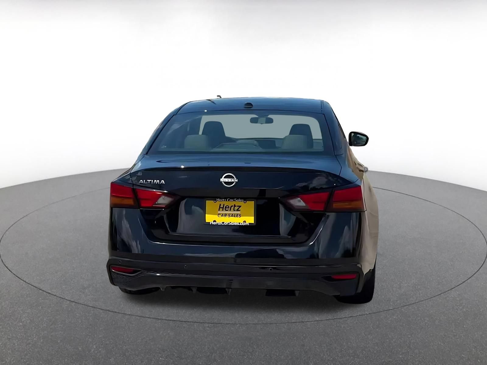 Thumbnail: 2025 Nissan Altima - 10