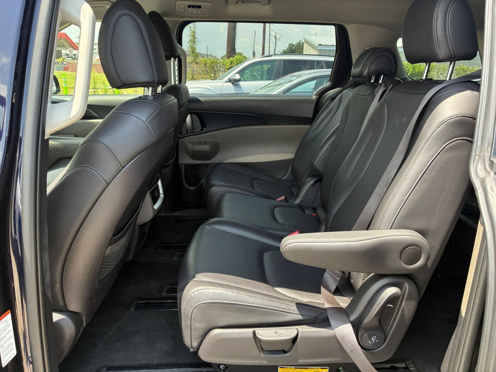 Thumbnail: 2026 Kia Carnival - 24