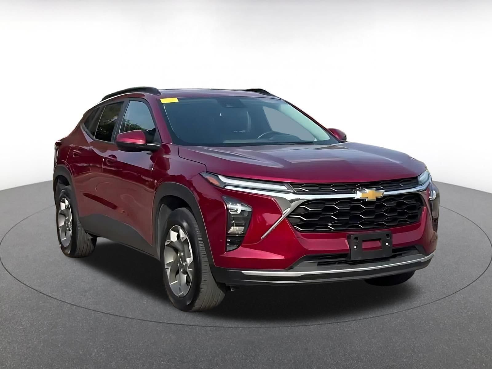 Thumbnail: 2025 Chevrolet Trax - 3